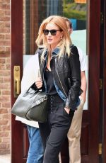 ROSIE HUNTINGTON-WHITELEY Arrives at Her Hotel in New York 10/20/2016