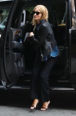 ROSIE HUNTINGTON-WHITELEY Arrives at Her Hotel in New York 10/20/2016