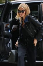 ROSIE HUNTINGTON-WHITELEY Arrives at Her Hotel in New York 10/20/2016