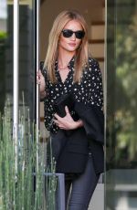 ROSIE HUNTINGTON-WHITELEY Out and About in Beverly Hills 10/25/2016
