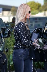 ROSIE HUNTINGTON-WHITELEY Out and About in Beverly Hills 10/25/2016