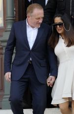SALMA HAYEK at Stella McCartney Fashion Show at Paris Fashion Week 10/03/3016