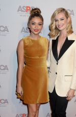 SARAH HYLAND at Aspca’s Los Angeles Benefir 10/20/2016
