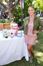 SARAH MICHELLE GELLAR at Foodstirs Host Kids in the Kitchen at The Grove in Los Angeles 10/02/2016