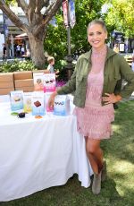 SARAH MICHELLE GELLAR at Foodstirs Host Kids in the Kitchen at The Grove in Los Angeles 10/02/2016
