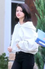 SELENA GOMEZ at a Rehab Center in Tennessee 10/13/2016