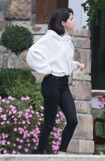 SELENA GOMEZ at a Rehab Center in Tennessee 10/13/2016