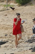 SHAILENE WOODLEY Out and About in Hawaii 10/27/2016