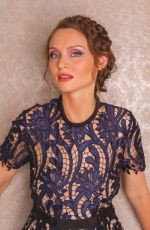 SOPHIE ELLIS-BEXTOR in Winq Magazine, October 2016 Issue