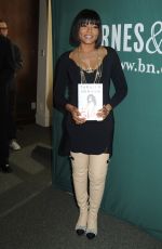 TARAJI P. HENSON at Her Book Signing at Barnes and Noble in New York 10/15/2016