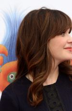ZOOEY DESCHANEL at 