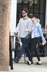 ALESSANDRA TORRESANI Out for Lunch in Los Angeles 11/12/2016