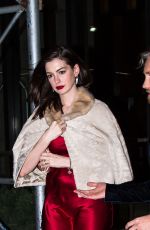 ANNE HATHAWAY and Adam Shulman Out for Dinner in New York 11/12/2016