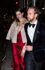 ANNE HATHAWAY and Adam Shulman Out for Dinner in New York 11/12/2016