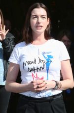 ANNE HATHAWAY Stumping for Hliiary Clinton at Temple University in Philadelphia 11/02/2016