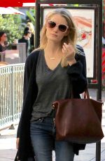ASHLEY HINSHAW Shopping at The Grove in West Hollywood 11/04/2016