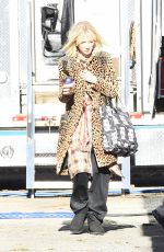 CATE BLANCHETT Leaves 