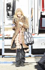 CATE BLANCHETT Leaves 