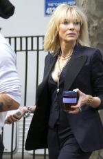 CATE BLANCHETT on the Set of 