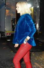 CATE BLANCHETT on the Set of 