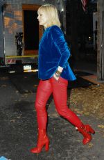 CATE BLANCHETT on the Set of 
