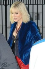 CATE BLANCHETT on the Set of 