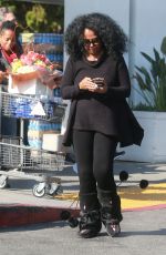 DIANA ROSS Shopping at Bristol Famrs in West Hollywood 11/23/2016