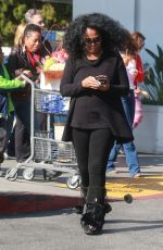 DIANA ROSS Shopping at Bristol Famrs in West Hollywood 11/23/2016