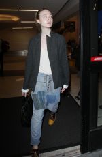 ELLE FANNING at Los Angeles International Airport 11/04/2016