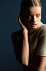 FRIDA AASEN for 306 Cashmere 2016/2017 Campain