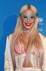 GIGI GORGEOUS at 2016 Unicef Masquerade Ball in Los Angeles 10/27/2016