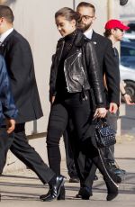 HAILEE STEINFELD Arrives at ABBC Studio in Los Angeles 11/01/2016