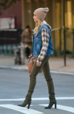 HAILEY BALDWIN Out and About in New York 11/08/2016