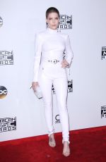 HALSEY at 2016 American Music Awards at The Microsoft Theater in Los Angeles 11/20/2016
