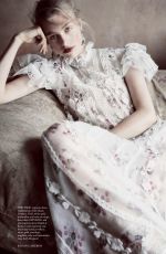 HEDVIG PALM in Harper