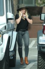 HILARY DUFF Shopping for Pet Supplies in West Hollywood 11/15/2016