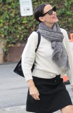 JENNIFER GARNER Leaves a Church in Los Angeles 11/20/2016