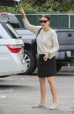 JENNIFER GARNER Leaves a Church in Los Angeles 11/20/2016