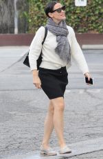 JENNIFER GARNER Leaves a Church in Los Angeles 11/20/2016