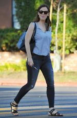 JENNIFER GARNER Out and About in Brentwood 11/10/2016