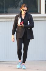 JENNIFER GARNER Out Shopping in Brentwood 11/23/2016