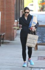 JENNIFER GARNER Out Shopping in Brentwood 11/23/2016