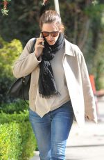 JENNIFER GARNER Shopping at Elysewalker in Pacific Palisades 11/17/2016