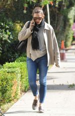 JENNIFER GARNER Shopping at Elysewalker in Pacific Palisades 11/17/2016