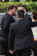 JENNIFER LOPEZ Passes Thru Security Check 10/29/2016