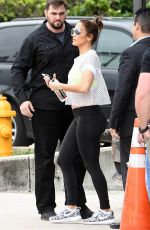 JENNIFER LOPEZ Passes Thru Security Check 10/29/2016