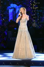 JENNIFER NETTLES at CMA 2016 Country Christmas in Nashville 11/08/2016
