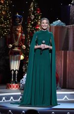 JENNIFER NETTLES at CMA 2016 Country Christmas in Nashville 11/08/2016