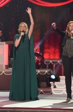 JENNIFER NETTLES at CMA 2016 Country Christmas in Nashville 11/08/2016
