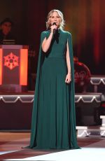 JENNIFER NETTLES at CMA 2016 Country Christmas in Nashville 11/08/2016